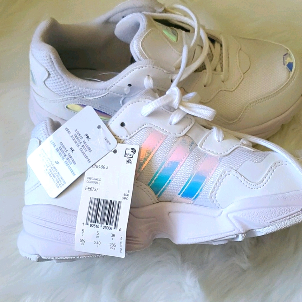 Adidas kids sneaker